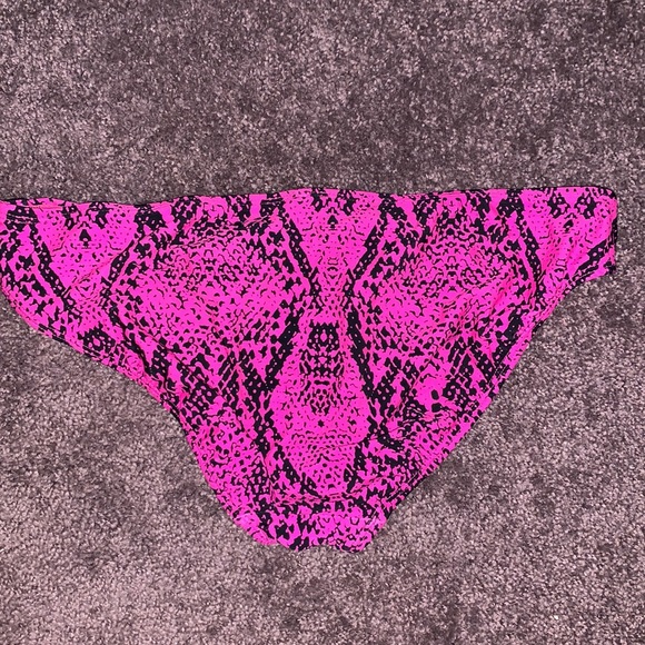 Old Navy Bikini Bottoms - Picture 4 of 4